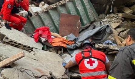 على إثر انهيار مبنى في طرابلس.. هذا ما أعلنه الصليب الأحمر