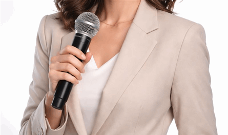 إعلامية تعترض على "نائبة"