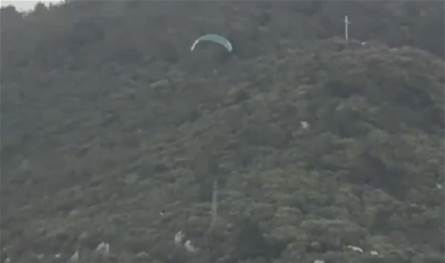 بعد سقوط 3 أشخاص خلال ممارستهم رياضة الطيران الشراعيّ... بيانٌ للدفاع المدنيّ