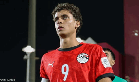 إعارة إلى الرديف.. الأهلي يعلن اتفاق انتقال حمزة عبد الكريم إلى برشلونة