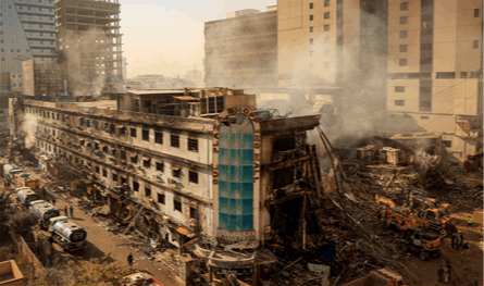 كارثة داخل فندق.. حريق أودى بحياة العشرات