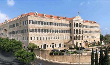 الحكومة في عامها الأول: الغضب الشعبي يقرع أبوابها والإخفاق الأكبر في الكهرباء