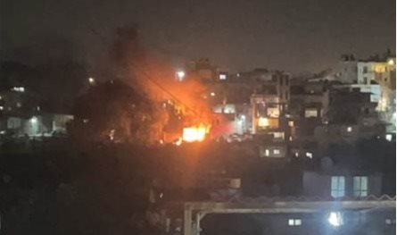 استهداف سيارة في بلدة حاروف (فيديو)