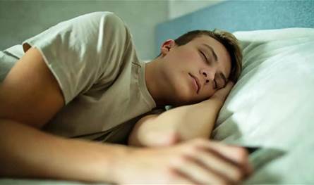 النوم المبكر يقلل خطر أمراض القلب عند المراهقين