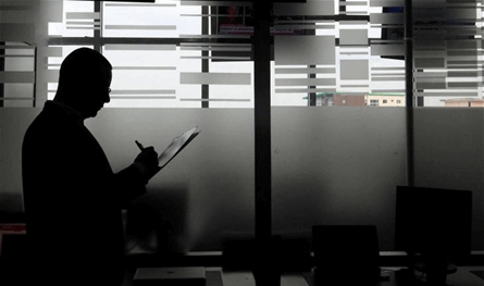 لبنان – ليس لدينا وقت للتنفس… يوميات موظف لبناني