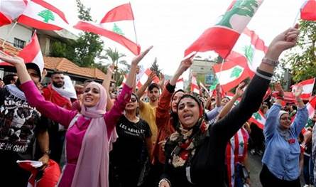 لبنان – المرأة اللبنانية التي أنقذت الجميع وبقيت وحيدة