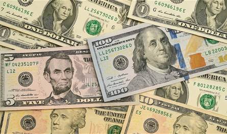 لبنان – بالدولار.. تسهيلات في السداد بسبب الحرب