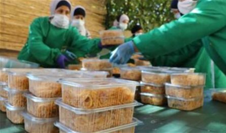 النازحون شكوا للوزير جودة الطعام وكميته