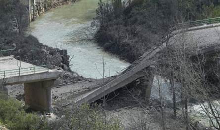 بعد تهديده بقصف جسر القاسمية.. منشور جديد من أدرعي!