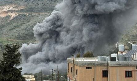 بالفيديو... شاهدوا لحظة إستهداف جسر الدلافة