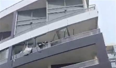 إستهداف شقة في الحازمية... وإسرائيل تُعلن عن إغتيال عنصر من فيلق القدس (فيديو)