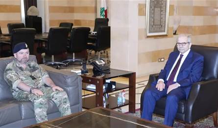 سلام عرض ومستشار وزارة الدفاع البريطانية التطورات في لبنان والمنطقة