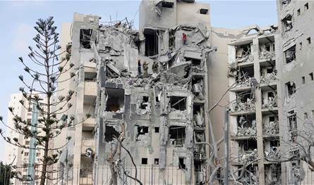 لبنان – مناورة «الشهر».. هل يبتلع المحور الطعم؟