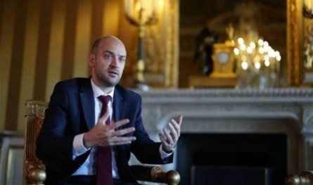 فرنسا تدعو إسرائيل لاغتنام"لحظة تاريخية" للحوار مع لبنان... عون يطمئن: لا حرب اهلية