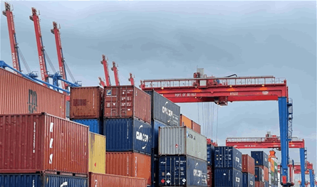 الشحن البحري تحت الضغط