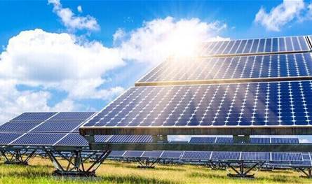 عودة إلى الطاقة الشمسية: هواجس الحرب تدفع اللبنانيين نحو "الأمان الكهربائي"