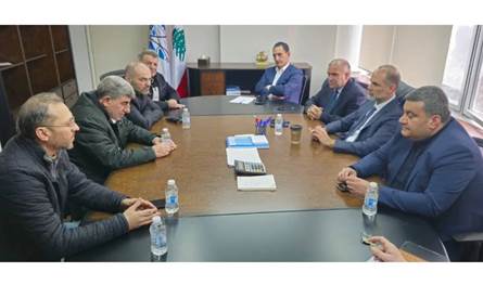 رسامني بحث في تداعيات ارتفاع اسعارالنفط