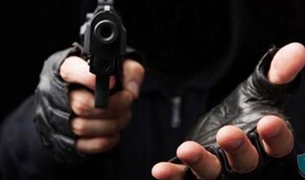 في زغرتا.. سطو مسلّح على منزل وسرقة 50 ألف دولار وسيارة مرسيدس