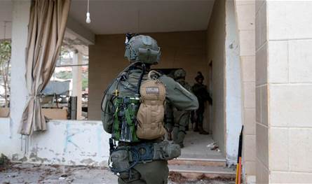 استعدادات لقتال طويل في الجنوب و"حزب الله" يعلن تصدّيه لطائرة حربيّة في سماء بيروت بصاروخ أرض – جوّ