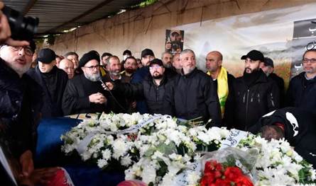 بعد استشهادهما أمس.. تشييع الزميلين شعيب وفتوني في الشويفات (صور)