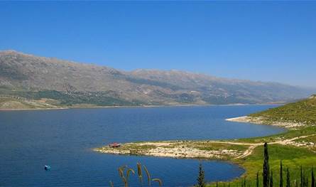 بعد "التهديد الإسرائيلي".. نزوح كثيف في البقاع الغربي