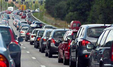 ازدحام بلا سقف: النزوح يربك الطرقات ويكشف عجز الدولة