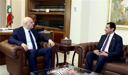 لقاءات روحية ونيابية ودبلوماسية وأمنية في قصر بعبدا