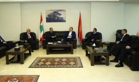 وفد من "التيار الوطني الحر" زار "الطاشناق" مقدما "مقترح حماية لبنان"