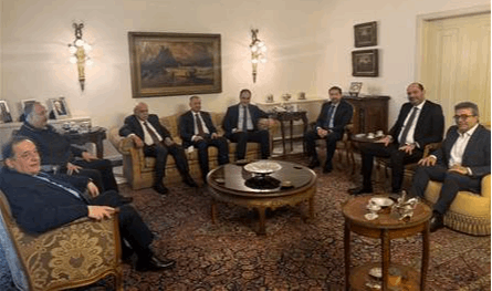 وفد من التيار الوطني الحر زار "تكتل التوافق الوطني": تأكيد على التنسيق وصون الاستقرار الوطني