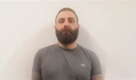 نفّذ عدّة عمليّات سلب بطريقة احتيالية منتحلا صفة أمنيّة.. وشعبة المعلومات توقفه