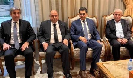 شخصيات سياسية وأمنية تزور منزل السفير الأردني لتقديم واجب العزاء