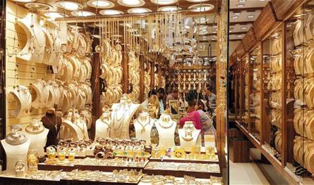 الحرب تربك سوق الذهب..حان وقت البيع أم الشراء؟