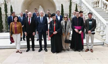 الراعي في القداس السنوي على نية فرنسا: لبنان لا يقوم إلا بحياده