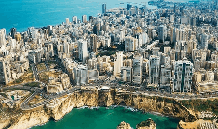 بالصورة.. صاروخ اعتراضي فوق بيروت