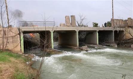 بعد تهديده.. إسرائيل تقصف جسر القاسمية البحريّ