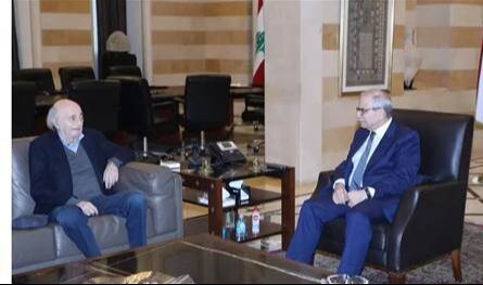 رئيس الحكومة عرض مع جنبلاط المستجدات