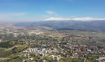 إصلاح خط الكهرباء الذي يغذّي منطقة مرجعيون بعد تعرّضه للقصف