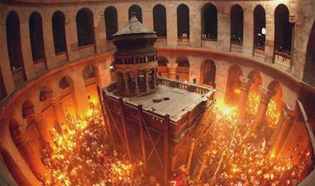 فيض النور المقدّس في كنيسة القيامة في القدس (بث مباشر)