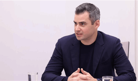 طوني فرنجية مهنّئاً بالفصح: القيامة هي انتصار الحق على الباطل