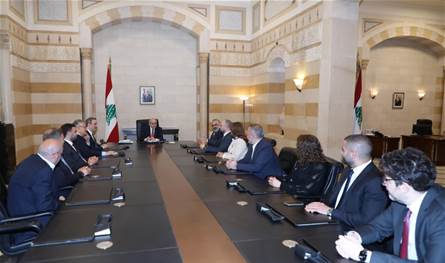 معوض بعد لقائه سلام: لبنان لا يقبل أن يكون هناك من يفاوض عنه