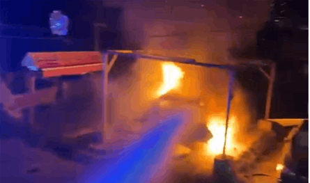 بالفيديو.. استهداف سيارة داخل صور