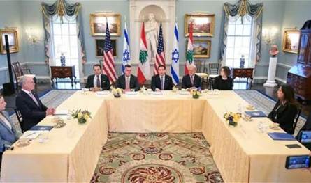 لقاء واشنطن: لبنان اصر على وقف النار أولاً والسؤال عما بعد الصورة والبيان المشترك