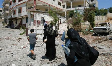 "أنا امرأة جنوبية.. أقاوم التهجير منذ 3 أعوام" قصة فاطمة من النزوح إلى صناعة البقاء