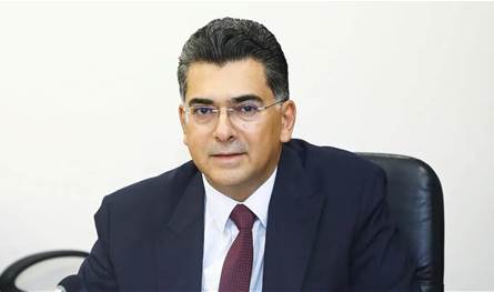 احتجاجاً على استهداف الصحافيين خلال الحرب.. خطوة جديدة من وزير الإعلام