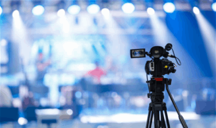 اعلامية "تعمم" خبر تعرضها لمحاولة اعتداء