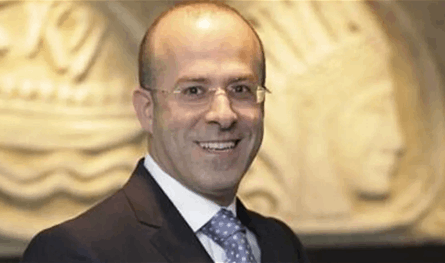 مكي رحّب بوقف النار