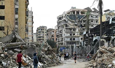 ماكرون قلق من عدم احترام وقف إطلاق النار لبنانياً.. مصر تحذر: التنازلات تهدد السلم الأهلي