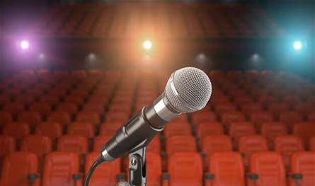 بعد تحسن حالته الصحية وخروج نجله من السجن... فنان شهير يعلن عودته إلى الغناء مجدداً!