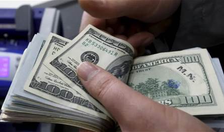 توقيف اثنين من أفرادها.. عصابة توهم ضحاياها بإمكانية تأمين سفرهم إلى أوروبا مقابل مبالغ مالية بالدولار (صورة)