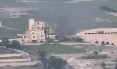 الجيش الإسرائيلي يُفجر مجمع الامام الصدر الرياضي في ميس الجبل